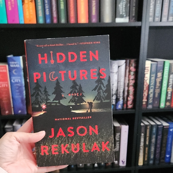 📚3/$20 - Picture 1 of 4